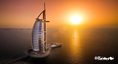نمای غروب هتل جمیرا برج العرب